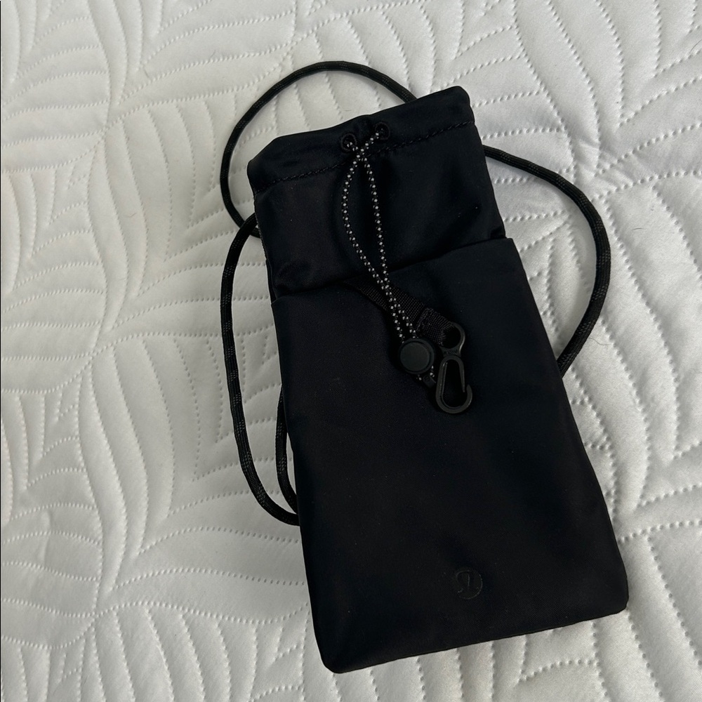 lululemon athletica Black phone Bag